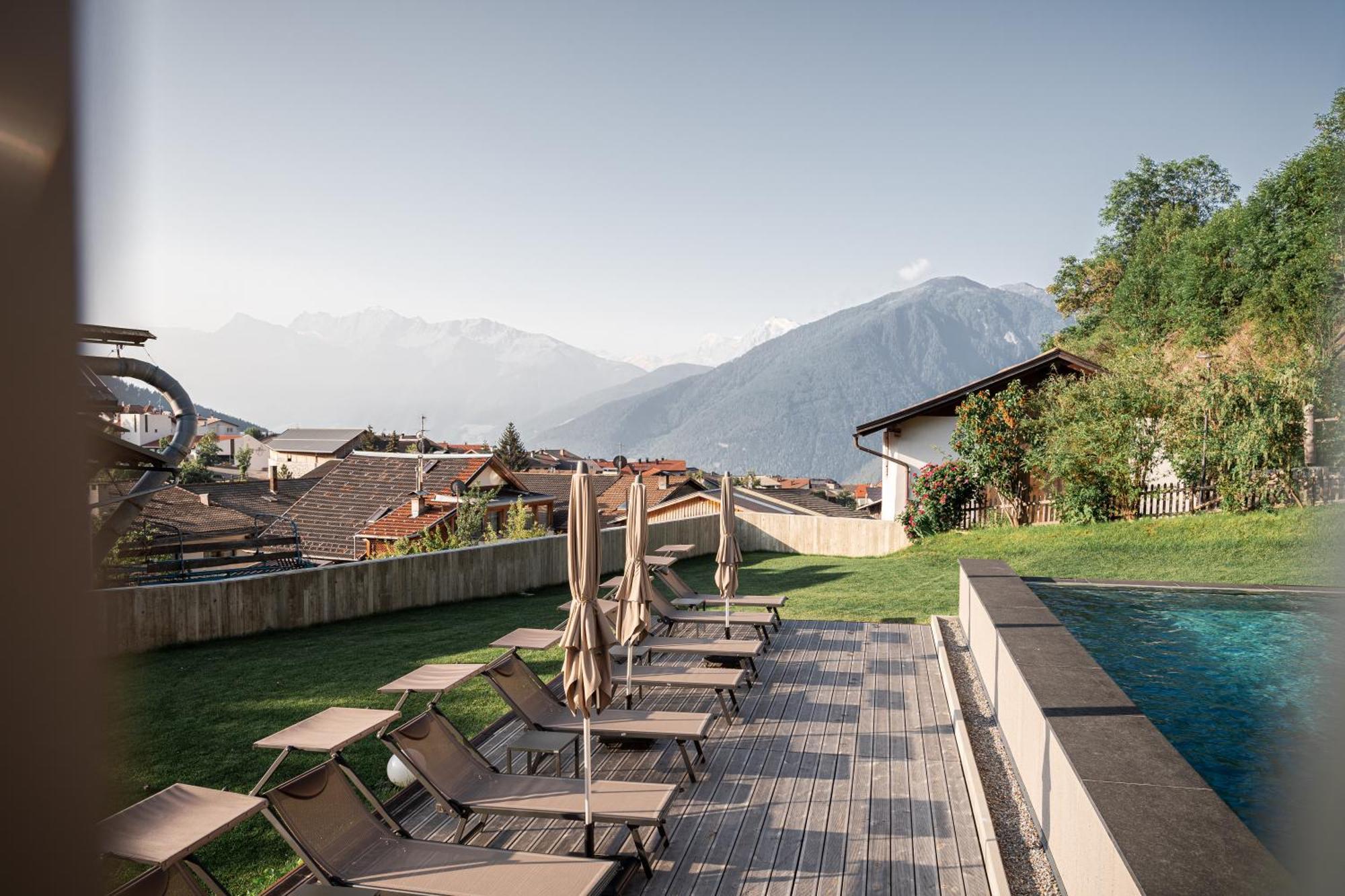 Maraias - Luxury Suites & Apartments Burgusio Kültér fotó